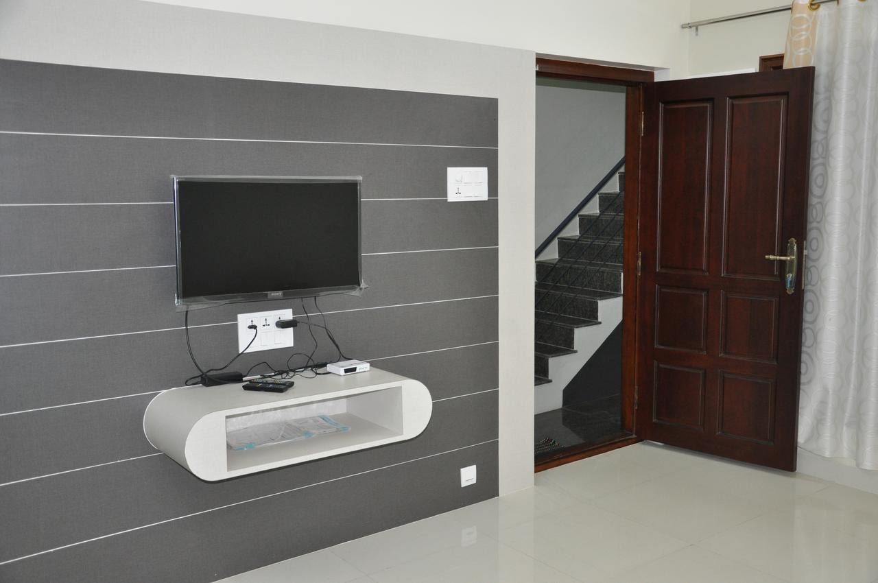 Отель Moonlight Residency Tiruchirappalli Экстерьер фото