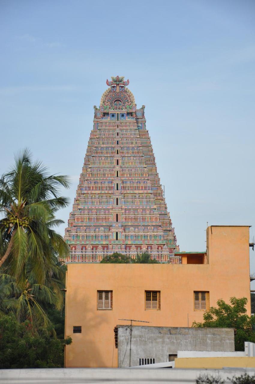Отель Moonlight Residency Tiruchirappalli Экстерьер фото