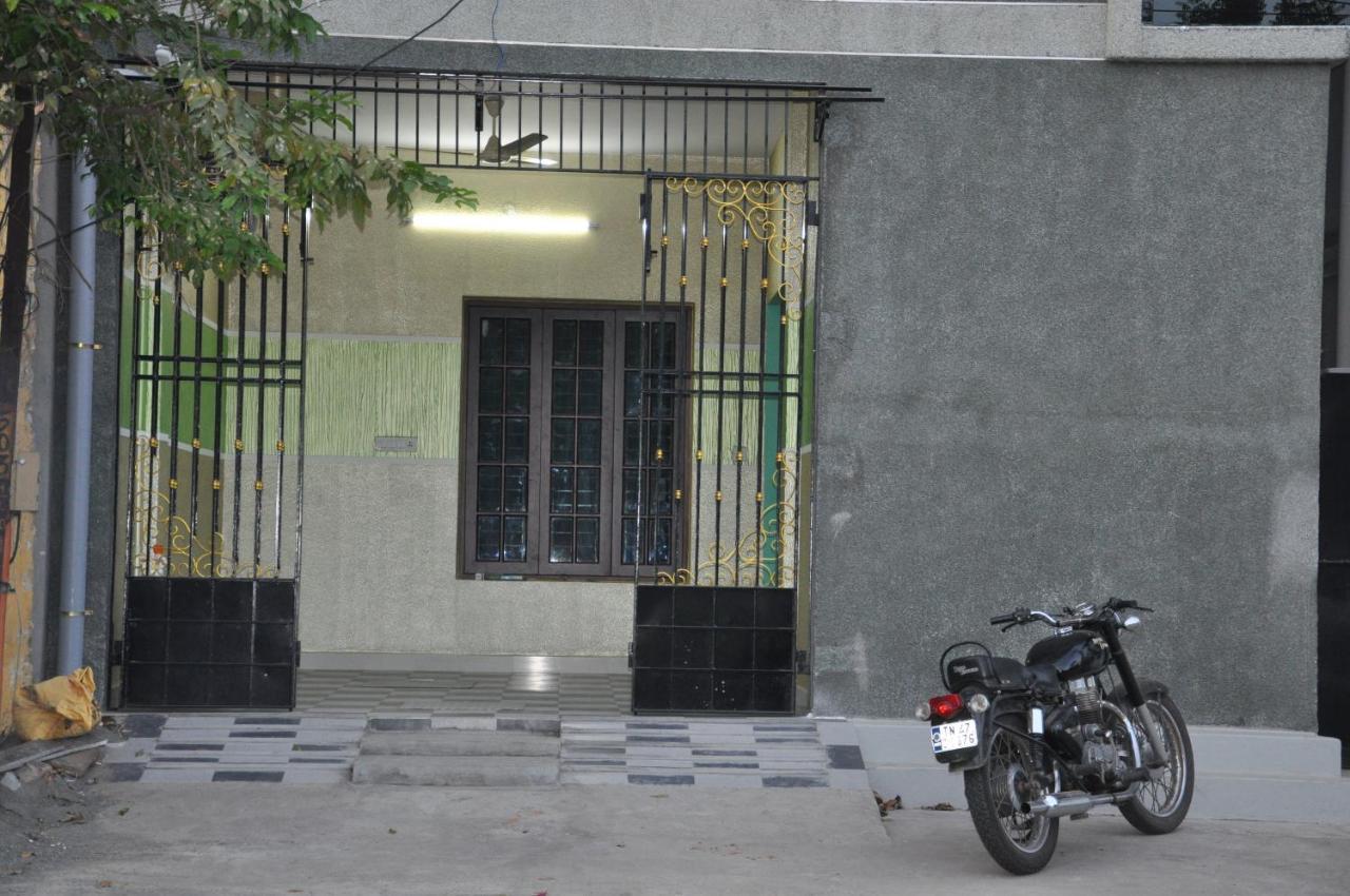 Отель Moonlight Residency Tiruchirappalli Экстерьер фото
