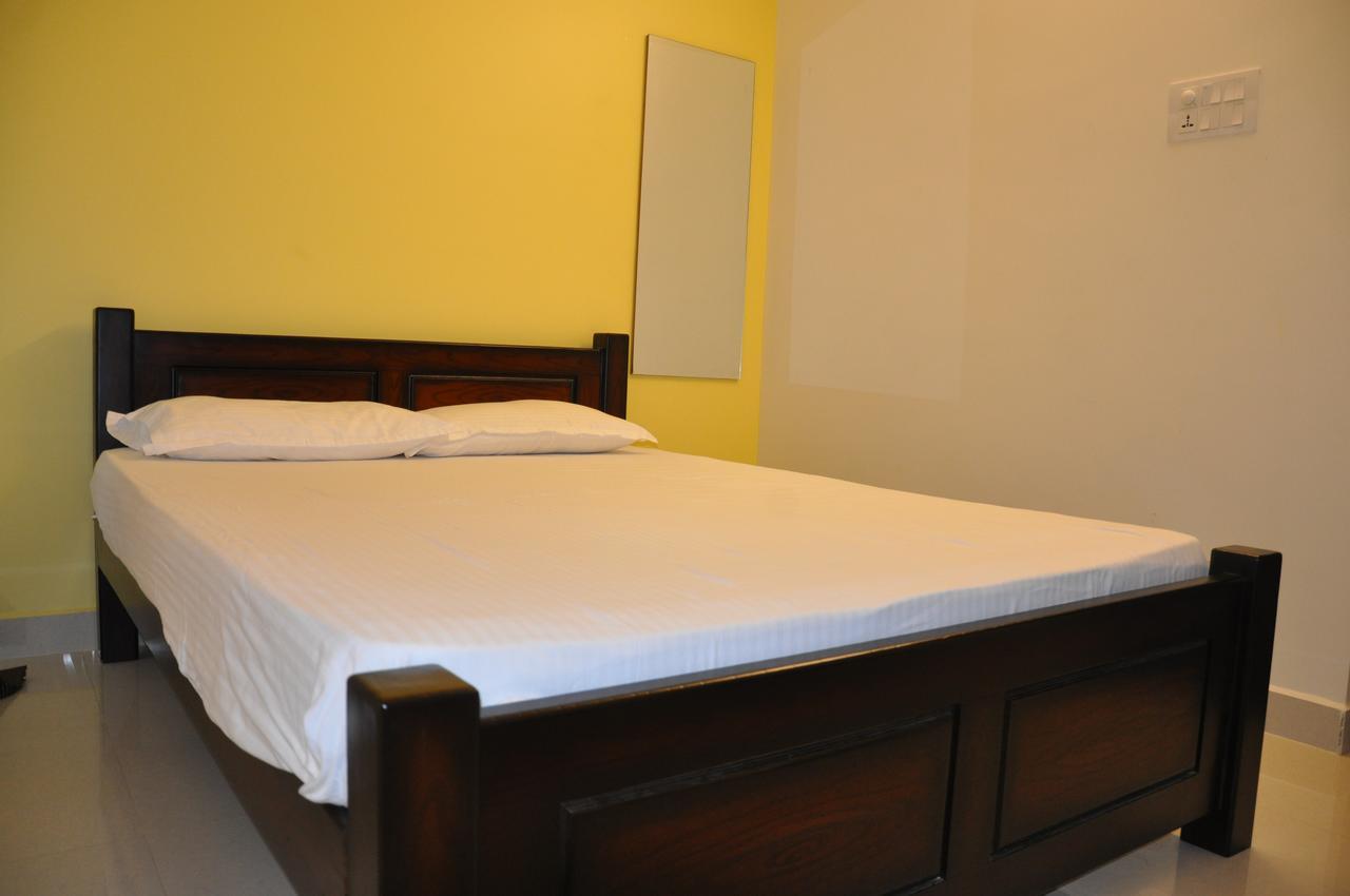 Отель Moonlight Residency Tiruchirappalli Экстерьер фото