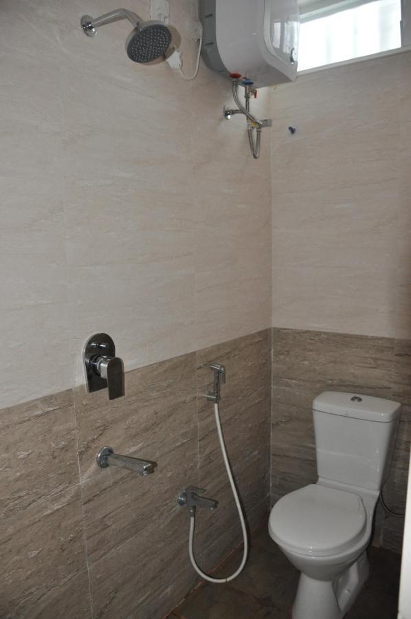 Отель Moonlight Residency Tiruchirappalli Экстерьер фото